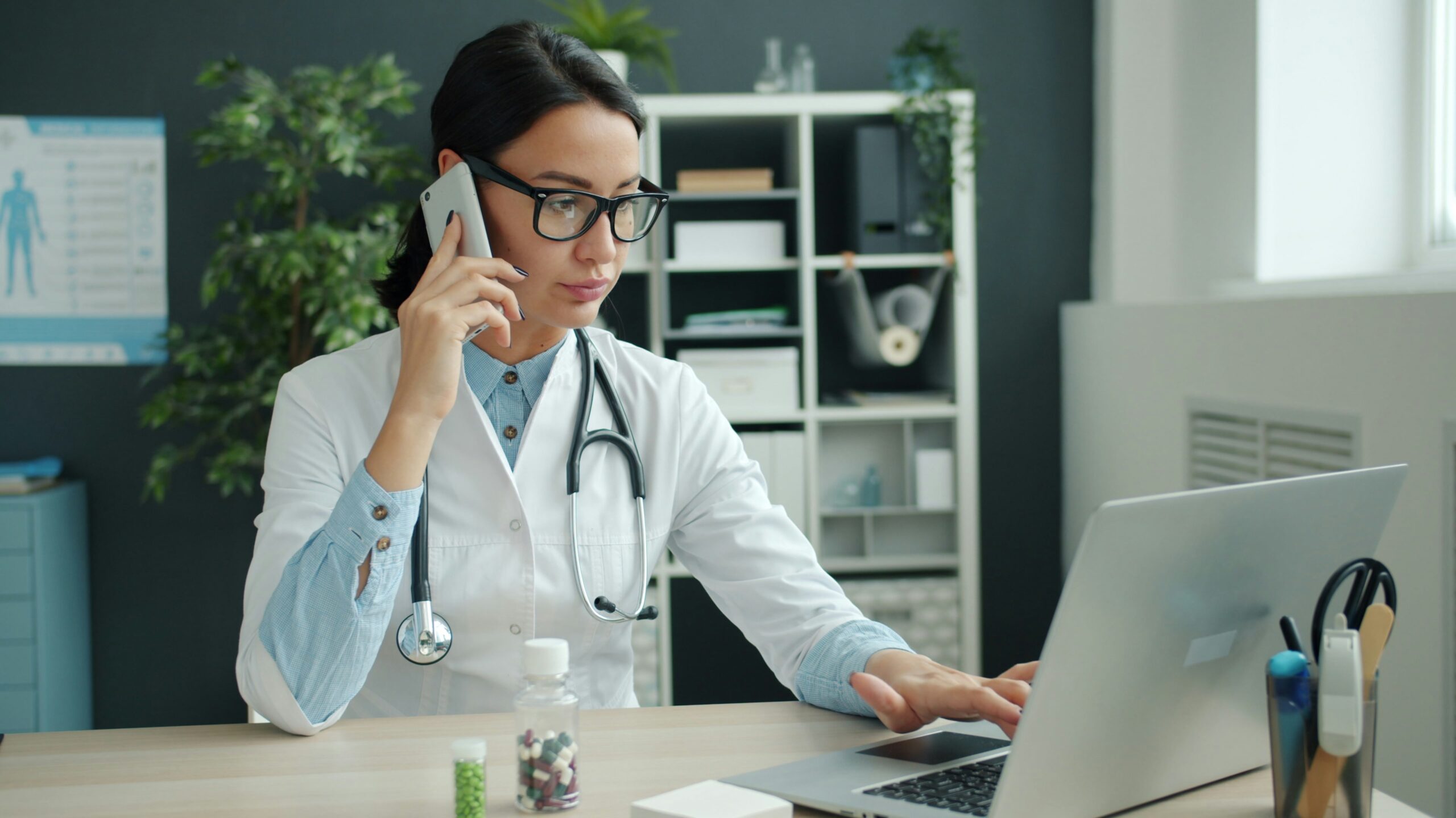Online GP consultation via AccurX at Binfield Road Surgery